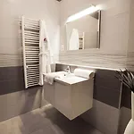 מלון Hradbova Old Town & 3*