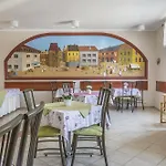 Hradbova Old Town & 3* Košice