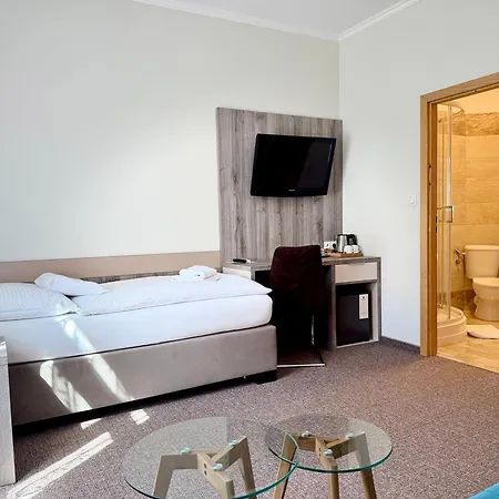 מלון Hradbova Old Town & קושיצה