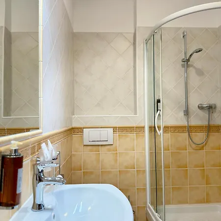 Hradbova Old Town & 3*