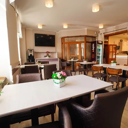 Hradbova Old Town & 3*