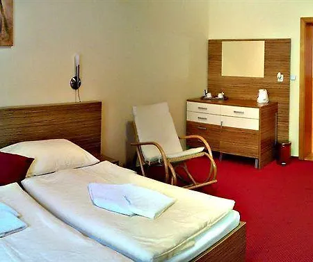 Hradbova & 3* Košice