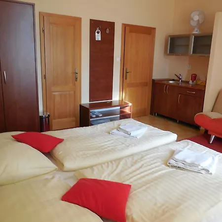 Hradbova Old Town & 3*